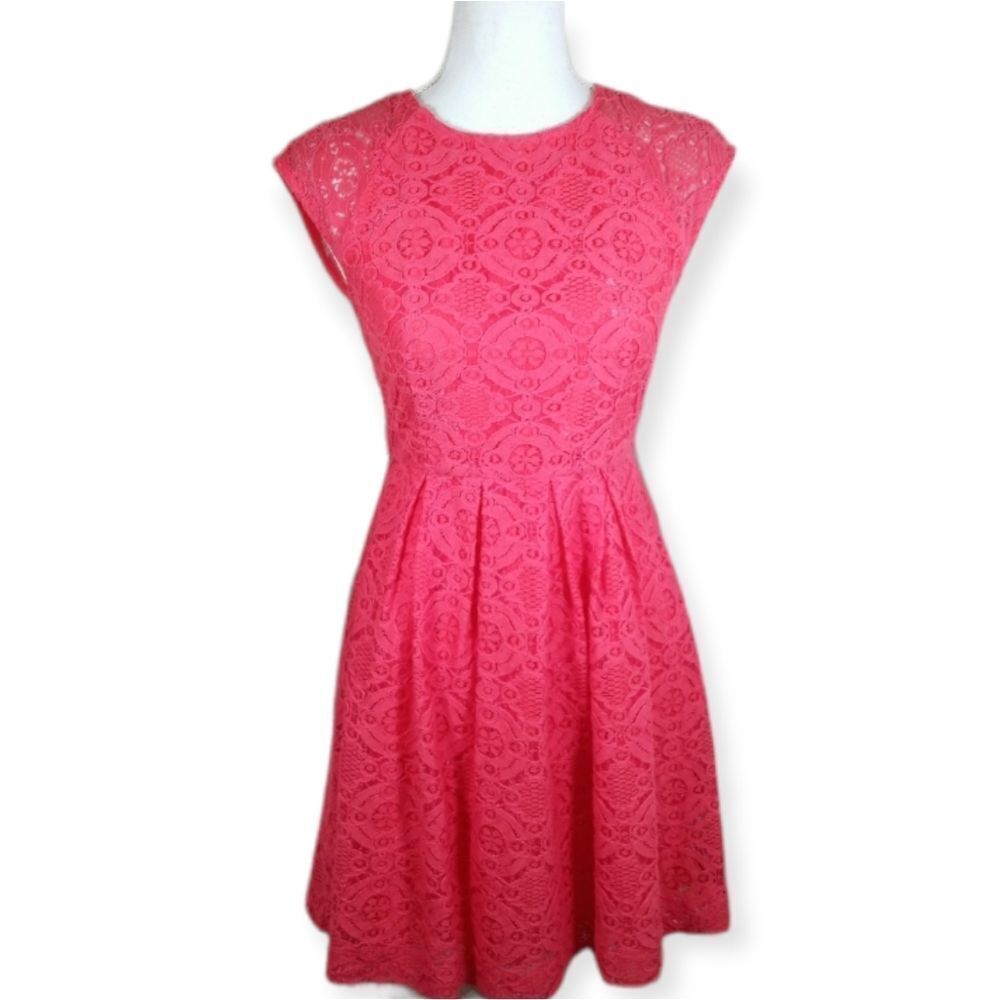 FOREVER 21 CORAL LACE OVERLAY DRESS SZ.S NWT
